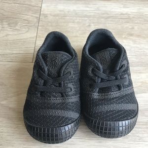 Kyrie Irving baby shoes